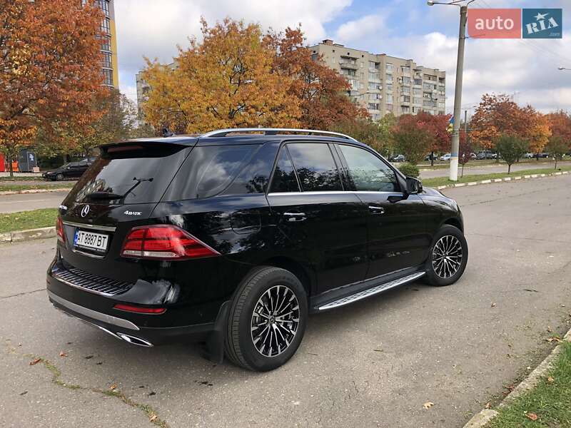 Внедорожник / Кроссовер Mercedes-Benz GLE-Class 2016 в Калуше