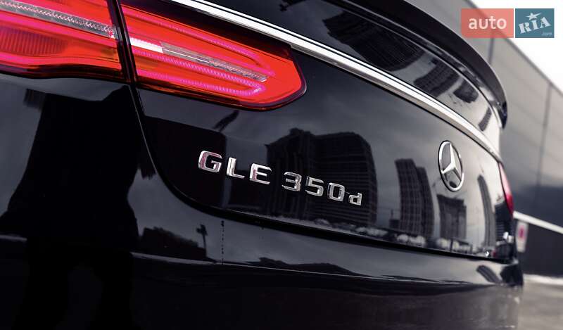 Внедорожник / Кроссовер Mercedes-Benz GLE-Class 2015 в Киеве