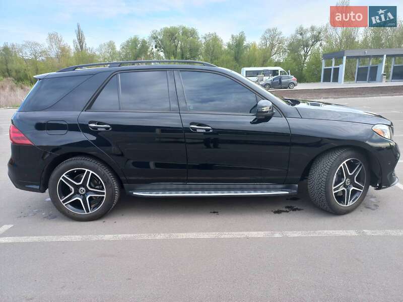 Внедорожник / Кроссовер Mercedes-Benz GLE-Class 2017 в Киеве