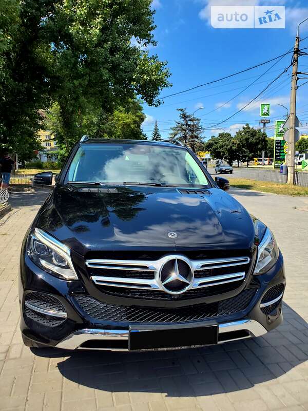 Внедорожник / Кроссовер Mercedes-Benz GLE-Class 2017 в 