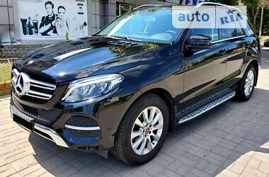 Внедорожник / Кроссовер Mercedes-Benz GLE-Class 2017 в 