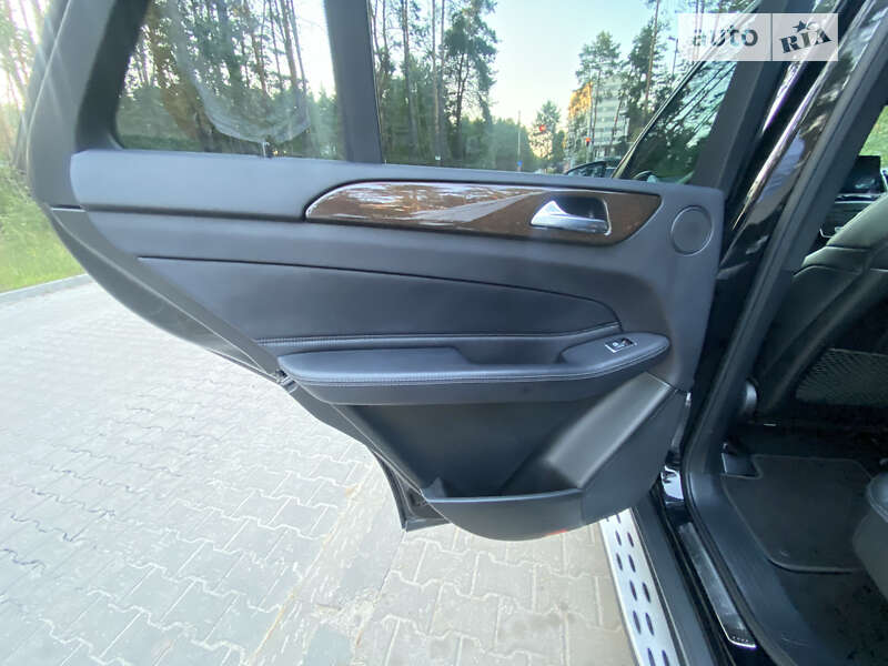 Позашляховик / Кросовер Mercedes-Benz GLE-Class 2016 в Ірпені