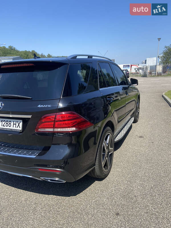 Позашляховик / Кросовер Mercedes-Benz GLE-Class 2015 в Києві