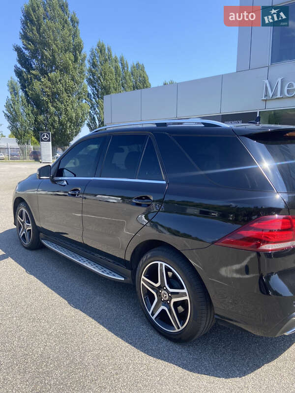 Позашляховик / Кросовер Mercedes-Benz GLE-Class 2015 в Києві