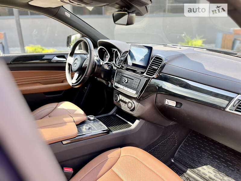 Внедорожник / Кроссовер Mercedes-Benz GLE-Class 2017 в Ивано-Франковске
