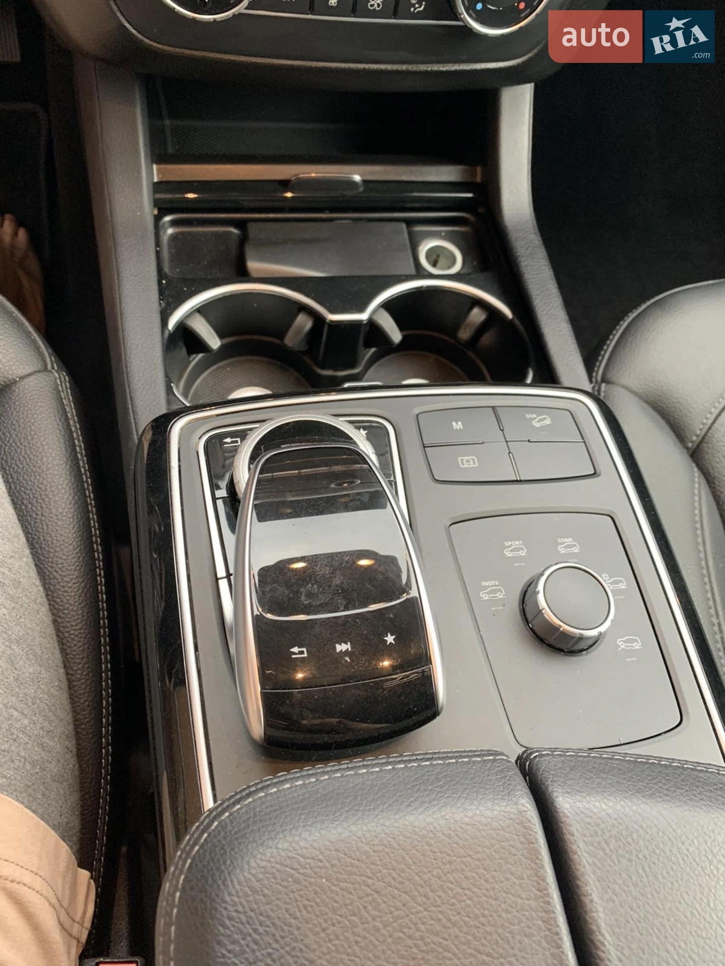 2017 Mercedes-Benz GLE - мініатюра 26