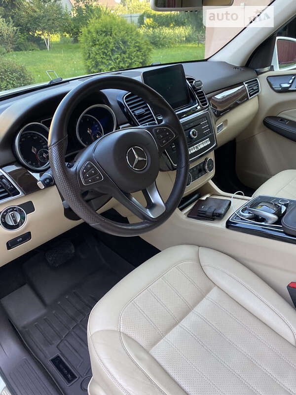 Внедорожник / Кроссовер Mercedes-Benz GLE-Class 2016 в Киеве