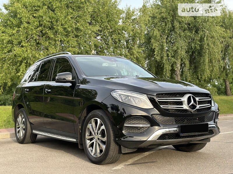 Внедорожник / Кроссовер Mercedes-Benz GLE-Class 2015 в Киеве