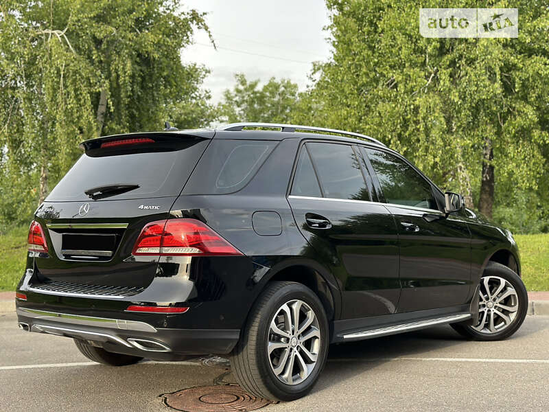 Внедорожник / Кроссовер Mercedes-Benz GLE-Class 2015 в Киеве