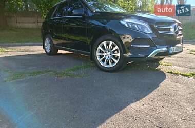Позашляховик / Кросовер Mercedes-Benz GLE-Class 2017 в 