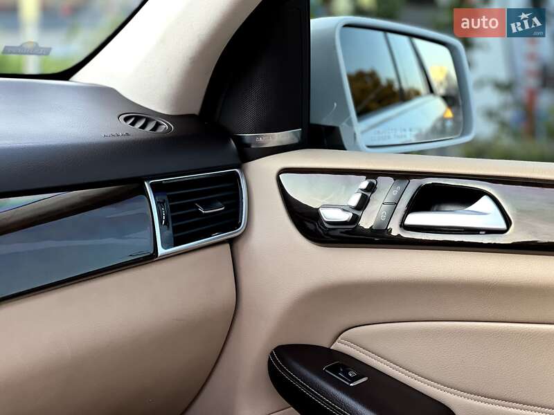 Позашляховик / Кросовер Mercedes-Benz GLE-Class 2018 в Одесі фото 42 Позашляховик / Кросовер Mercedes-Benz GLE-Class 2018 в Одесі