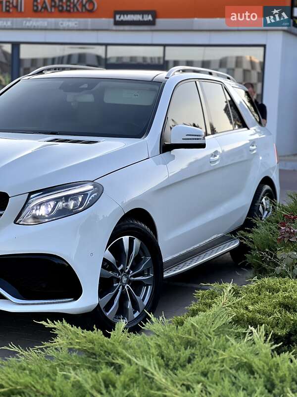 Позашляховик / Кросовер Mercedes-Benz GLE-Class 2018 в Одесі фото 4 Позашляховик / Кросовер Mercedes-Benz GLE-Class 2018 в Одесі