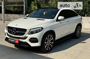 Внедорожник / Кроссовер Mercedes-Benz GLE-Class 2015 в Киеве