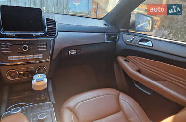 Внедорожник / Кроссовер Mercedes-Benz GLE-Class 2017 в 