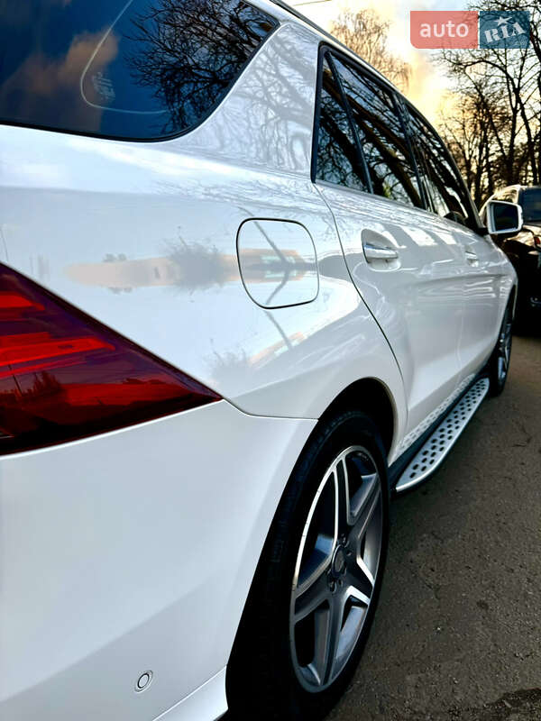 Внедорожник / Кроссовер Mercedes-Benz GLE-Class 2015 в Полтаве