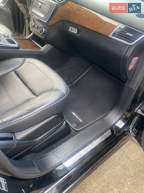 Внедорожник / Кроссовер Mercedes-Benz GLE-Class 2016 в Ужгороде