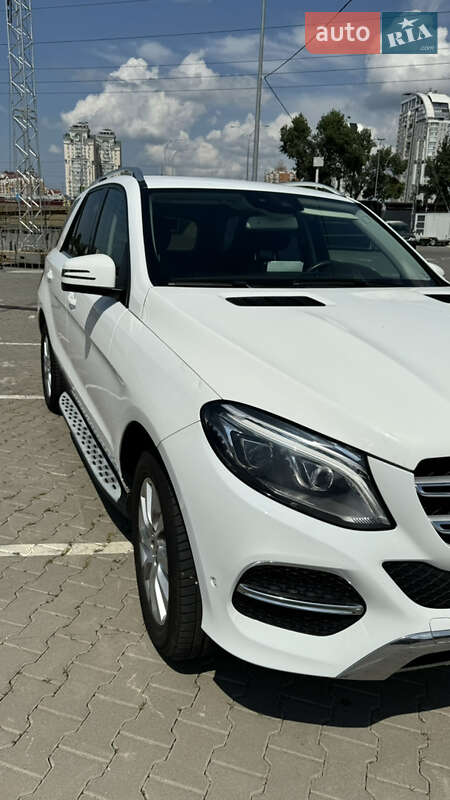 Внедорожник / Кроссовер Mercedes-Benz GLE-Class 2017 в Киеве