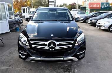 Внедорожник / Кроссовер Mercedes-Benz GLE-Class 2016 в 