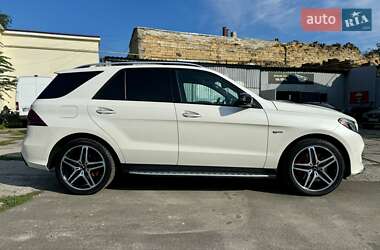 Внедорожник / Кроссовер Mercedes-Benz GLE-Class 2018 в 