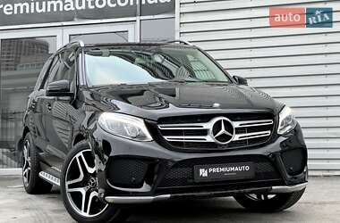 Внедорожник / Кроссовер Mercedes-Benz GLE-Class 2016 в 