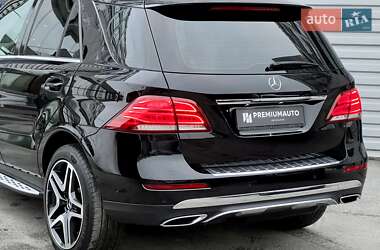 Внедорожник / Кроссовер Mercedes-Benz GLE-Class 2016 в 
