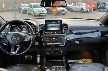 Позашляховик / Кросовер Mercedes-Benz GLE-Class 2016 в 