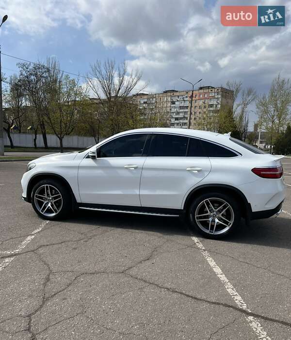 Позашляховик / Кросовер Mercedes-Benz GLE-Class 2016 в Кривому Розі