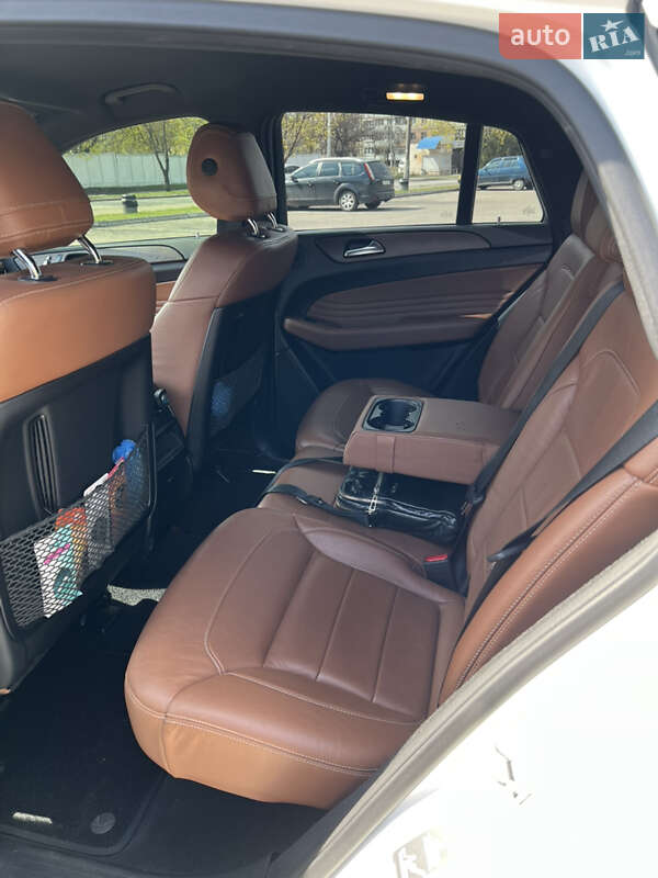 Позашляховик / Кросовер Mercedes-Benz GLE-Class 2016 в Кривому Розі