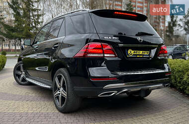 Внедорожник / Кроссовер Mercedes-Benz GLE-Class 2017 в 