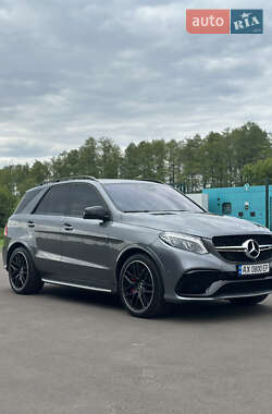 Внедорожник / Кроссовер Mercedes-Benz GLE-Class 2017 в 