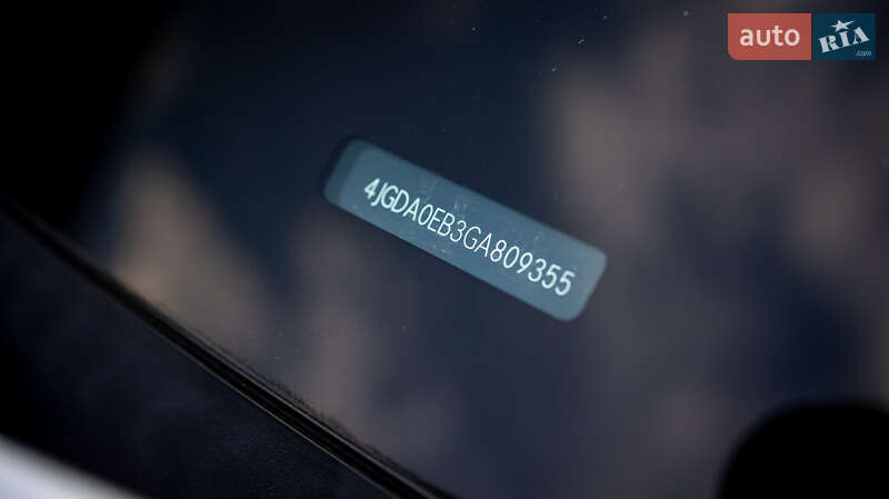 Позашляховик / Кросовер Mercedes-Benz GLE-Class 2016 в Чернівцях фото 18 Позашляховик / Кросовер Mercedes-Benz GLE-Class 2016 в Чернівцях