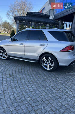 Внедорожник / Кроссовер Mercedes-Benz GLE-Class 2015 в 