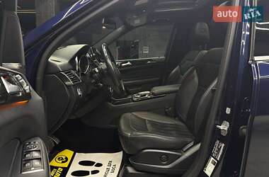 Позашляховик / Кросовер Mercedes-Benz GLE-Class 2016 в 