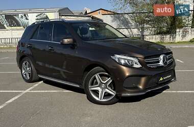 Позашляховик / Кросовер Mercedes-Benz GLE-Class 2015 в 