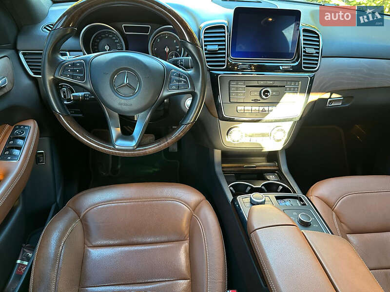 Внедорожник / Кроссовер Mercedes-Benz GLE-Class 2017 в Киеве