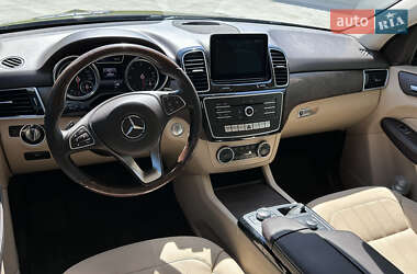 Позашляховик / Кросовер Mercedes-Benz GLE-Class 2016 в 