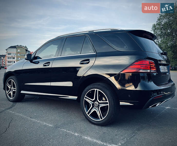 Позашляховик / Кросовер Mercedes-Benz GLE-Class 2016 в Києві