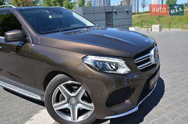 Внедорожник / Кроссовер Mercedes-Benz GLE-Class 2015 в 