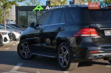 Внедорожник / Кроссовер Mercedes-Benz GLE-Class 2016 в 