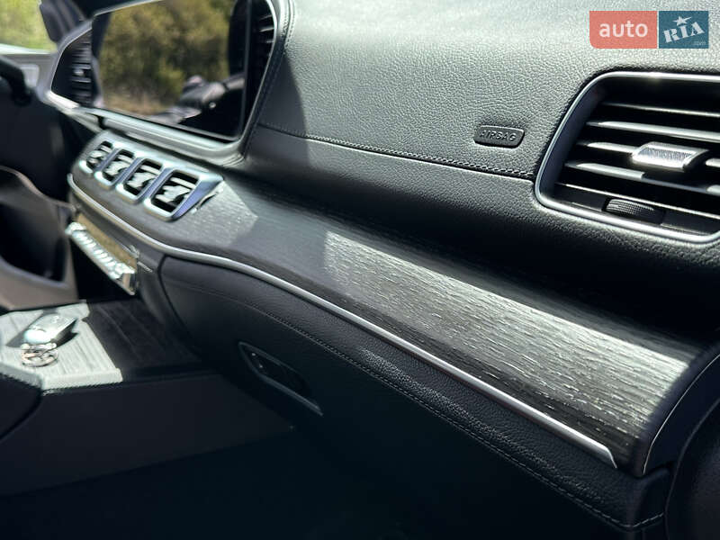 Позашляховик / Кросовер Mercedes-Benz GLE-Class 2020 в Тернополі фото 43 Позашляховик / Кросовер Mercedes-Benz GLE-Class 2020 в Тернополі