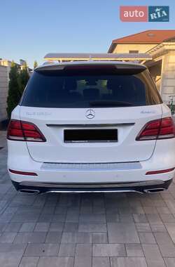 Позашляховик / Кросовер Mercedes-Benz GLE-Class 2017 в 