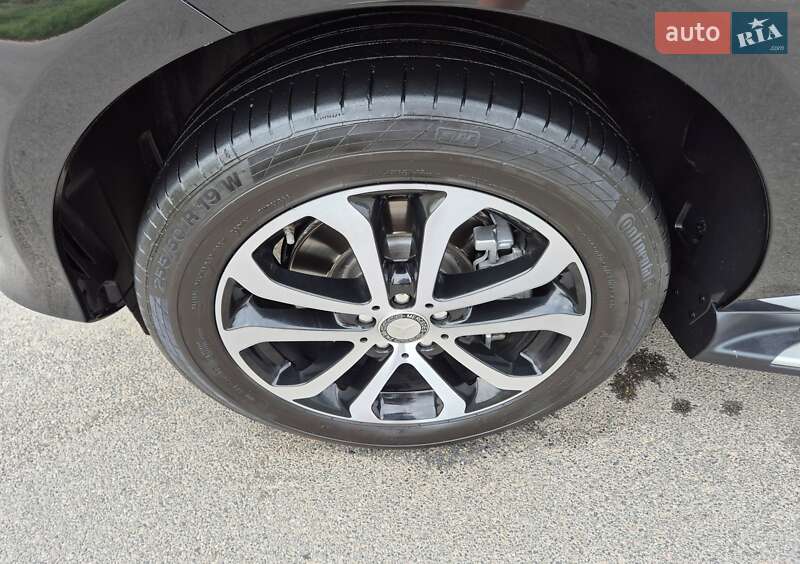 Позашляховик / Кросовер Mercedes-Benz GLE-Class 2016 в Києві фото 13 Позашляховик / Кросовер Mercedes-Benz GLE-Class 2016 в Києві