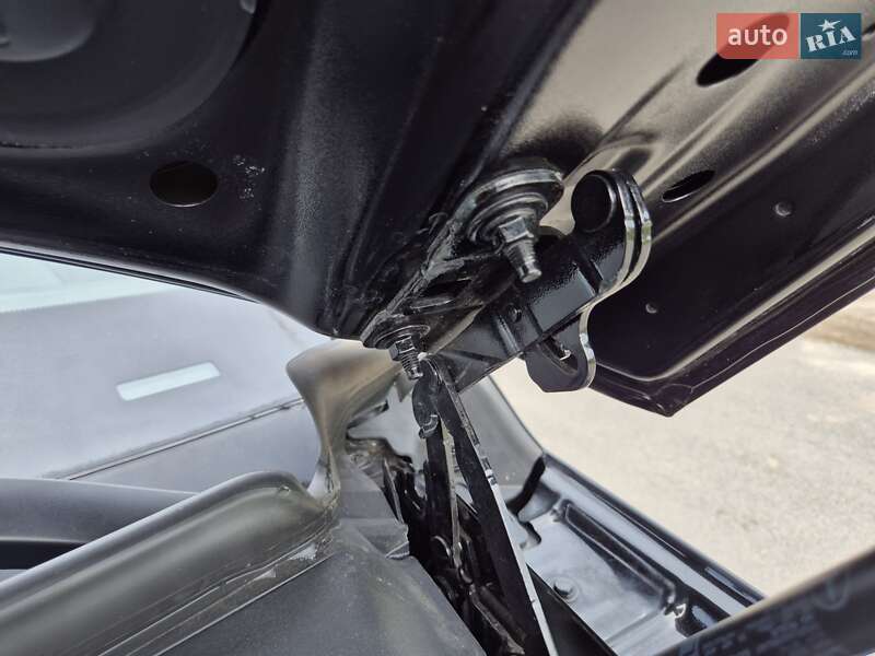 Позашляховик / Кросовер Mercedes-Benz GLE-Class 2016 в Києві фото 19 Позашляховик / Кросовер Mercedes-Benz GLE-Class 2016 в Києві