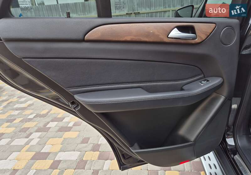 Позашляховик / Кросовер Mercedes-Benz GLE-Class 2016 в Києві фото 47 Позашляховик / Кросовер Mercedes-Benz GLE-Class 2016 в Києві