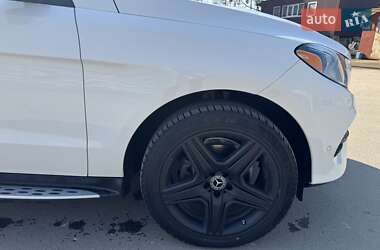 Внедорожник / Кроссовер Mercedes-Benz GLE-Class 2017 в 