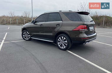 Внедорожник / Кроссовер Mercedes-Benz GLE-Class 2018 в 