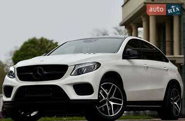 Внедорожник / Кроссовер Mercedes-Benz GLE-Class 2016 в 