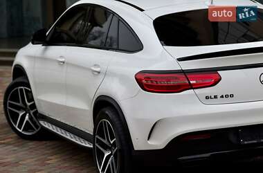 Внедорожник / Кроссовер Mercedes-Benz GLE-Class 2016 в 