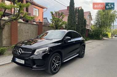 Позашляховик / Кросовер Mercedes-Benz GLE-Class 2016 в 