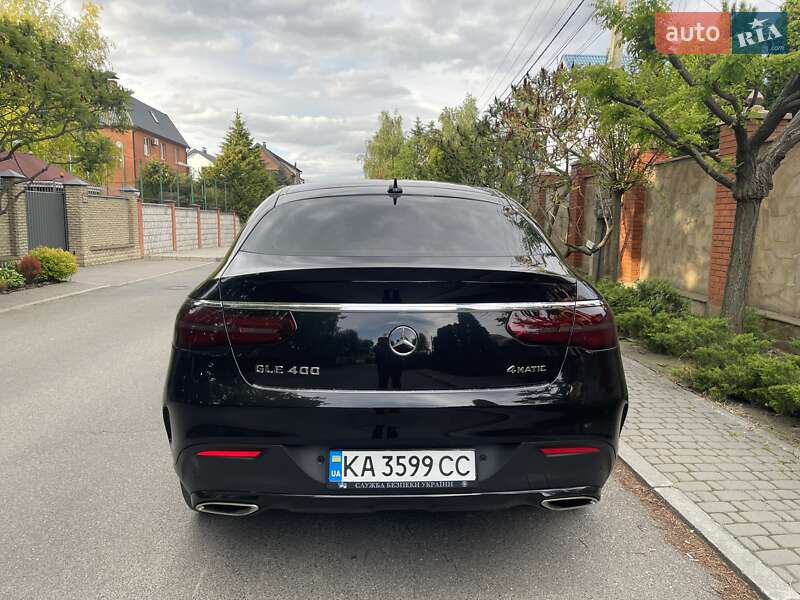 Позашляховик / Кросовер Mercedes-Benz GLE-Class 2016 в Києві